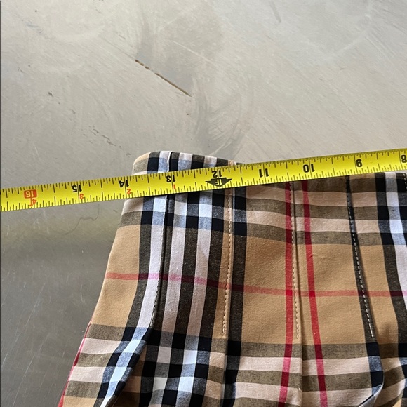 Burberry mini Plaid Pleated Mini Skirt in Tan - Picture 10 of 14